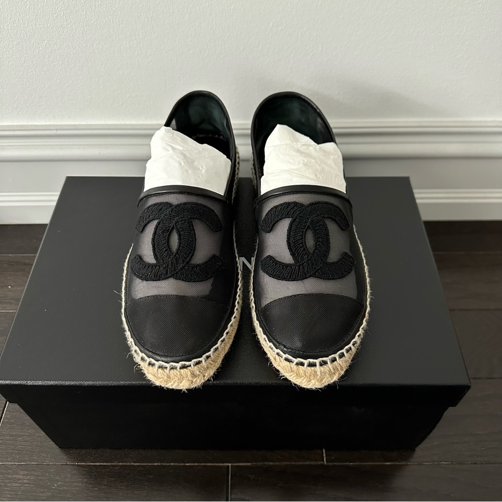 CHANEL black mesh espadrille (38)